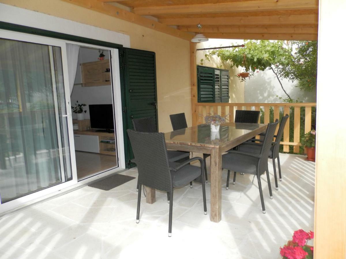 Apartment Slavica Lozovac